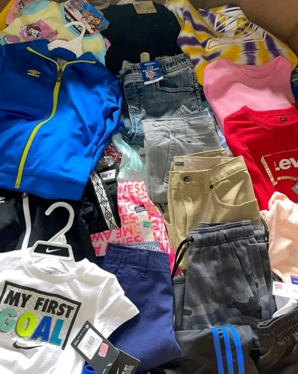 Kids target clothing available - Image 4