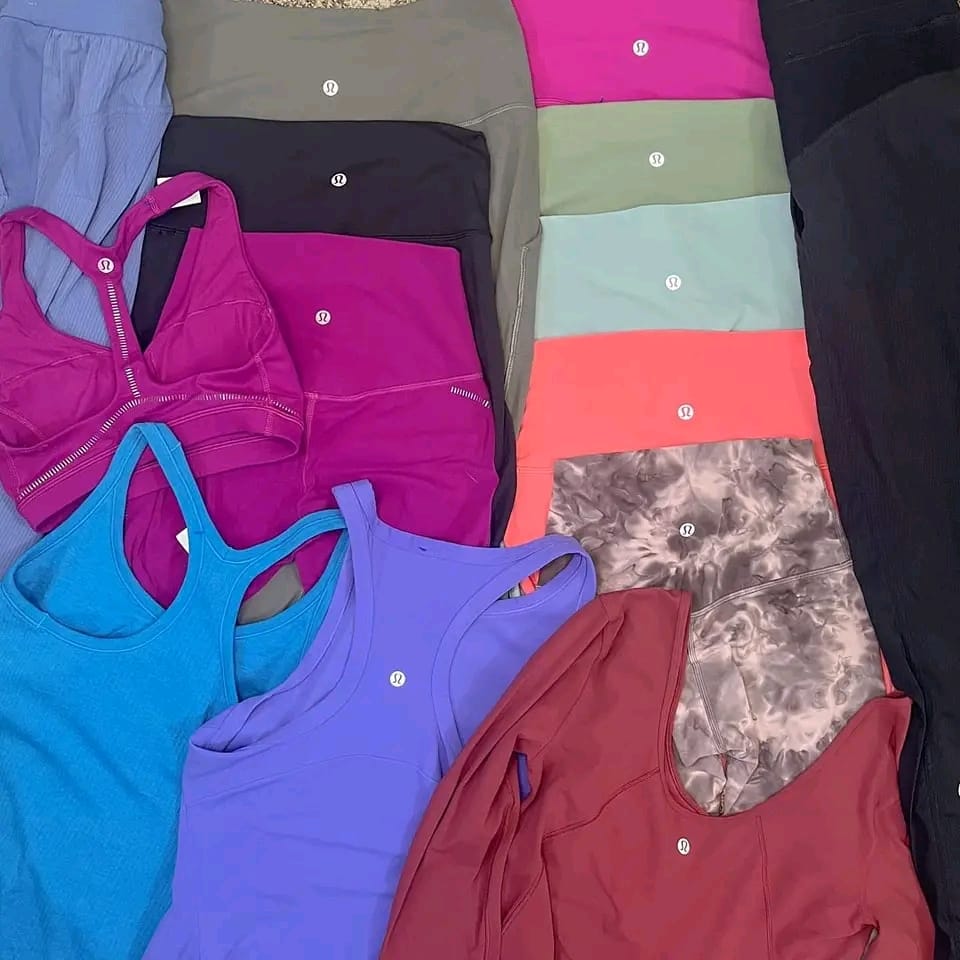 Lululemon pallets available $550 for a pallet