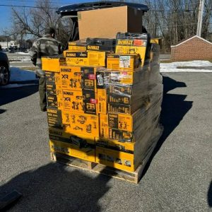 DeWalt and Milwaukee Tools Pallet $800 for these huge pallets