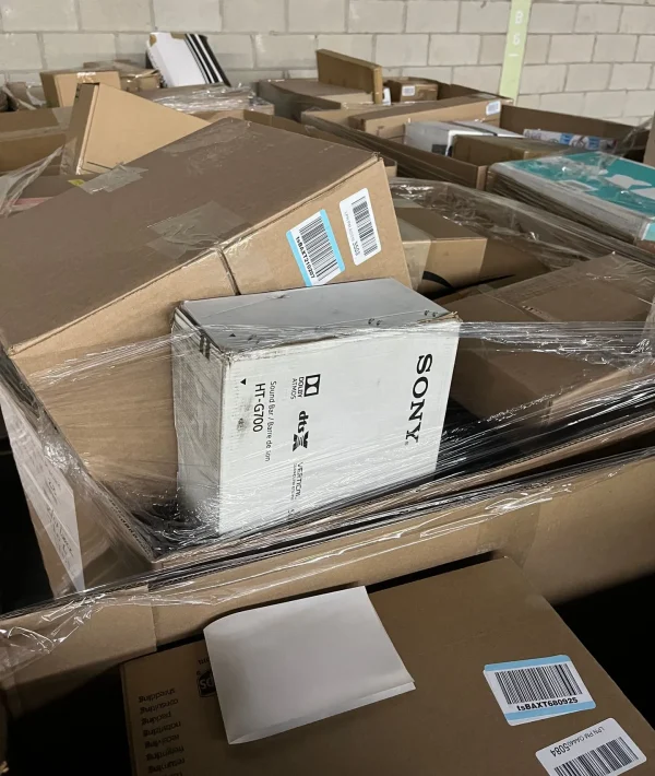 Amazon General Merchandise Truckload - Image 4