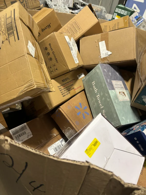 WM Medium Unmanifested Dotcom Returns Load (24 Pallet Per Truck) - Image 5