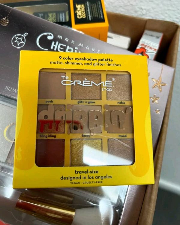 Mixed Cosmetic Boxes pallets💄