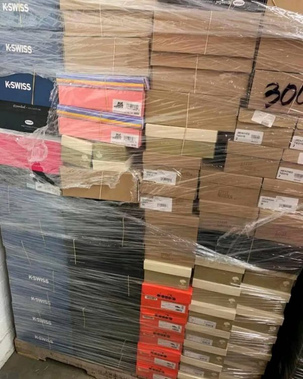 Branded shoes available - Image 6
